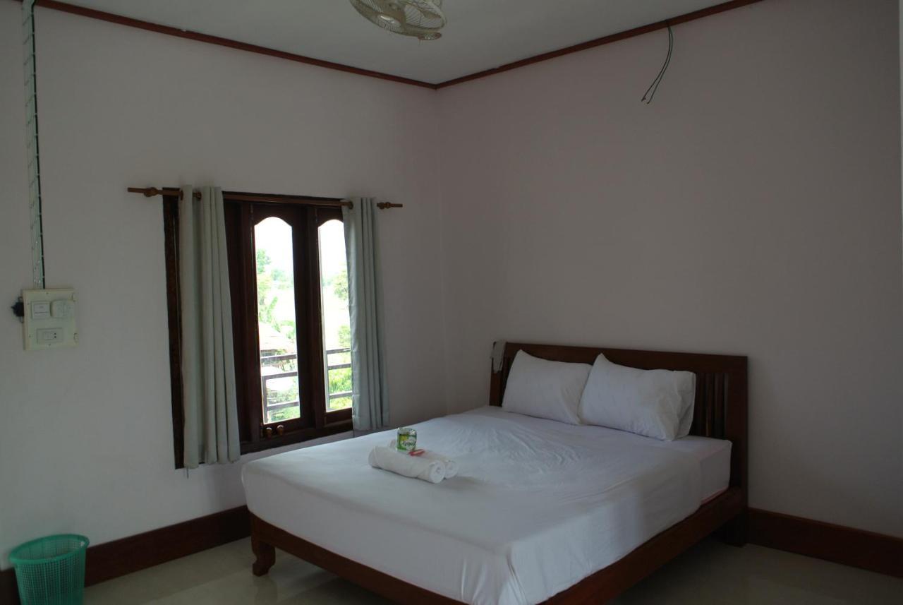 Mama Leurth Sunset Guesthouse Don Det Room photo